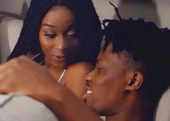 Efia Odo brags Kwesi Arthur