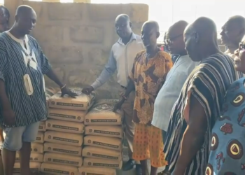 Kwesimintsim MP supports Apremdo Community Centre project with 100 bags of cement