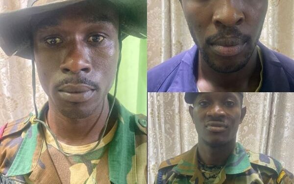 Police apprehend three soldiers and an accomplice for robbery