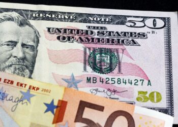 1 Euro equals 1 US dollar: For the first time in 20 years, Euro hits dollar parity