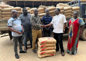 W/R: Kwesimintsim MP donates 100 bags of cement to Christ the King Methodist Church
