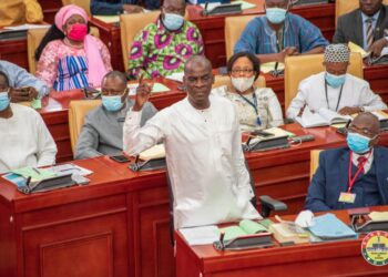 Minority caucus rejects gov’t plan to increase machinery staff by 1,570