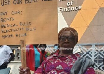 DDEP: Former CJ Sophia Akuffo joins bondholders to picket at Finance Ministry