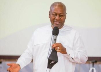 Agyemang Manu must resign for NHIS debacle, John Mahama says