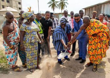 W/R: Dr. Armah cuts sod for construction of CHPS compound in Kwesimintsim