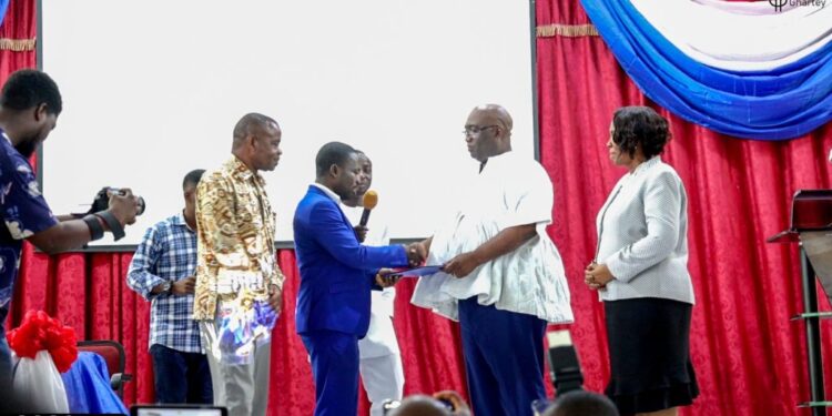 Joe Ghartey picks up nomination form for NPP presidential race; assures to eradicate economic challenges