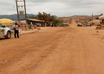 A/R: Amansie West residents threaten to boycott political campaigns over bad roads