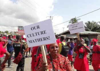 Winneba: Effutu residents protest proposed sale of Ramsar site